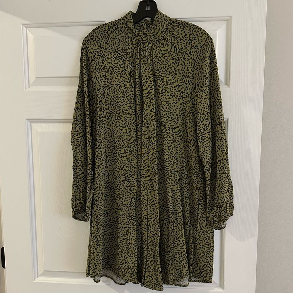 H&M Olive Patterned Long Sleeve Shift Dress